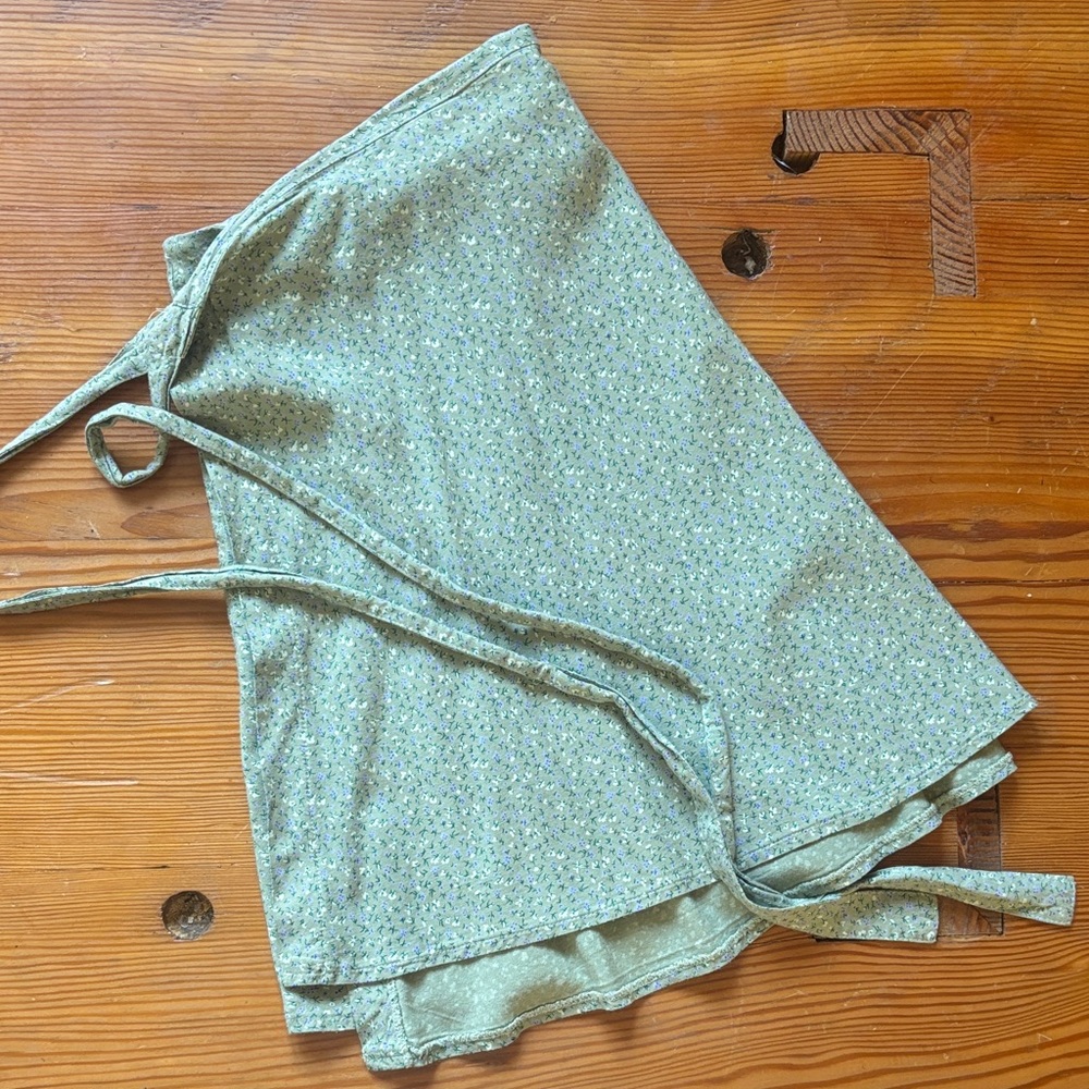 Brandy Melville Green Floral Wrap Skirt